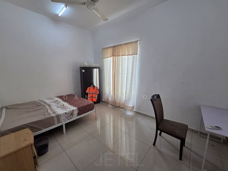 Rumah Berkembar untuk Dijual di Bandar Bestari (Klang) - Daniel Kok - Bedroom - PropertyGuru.com.my
