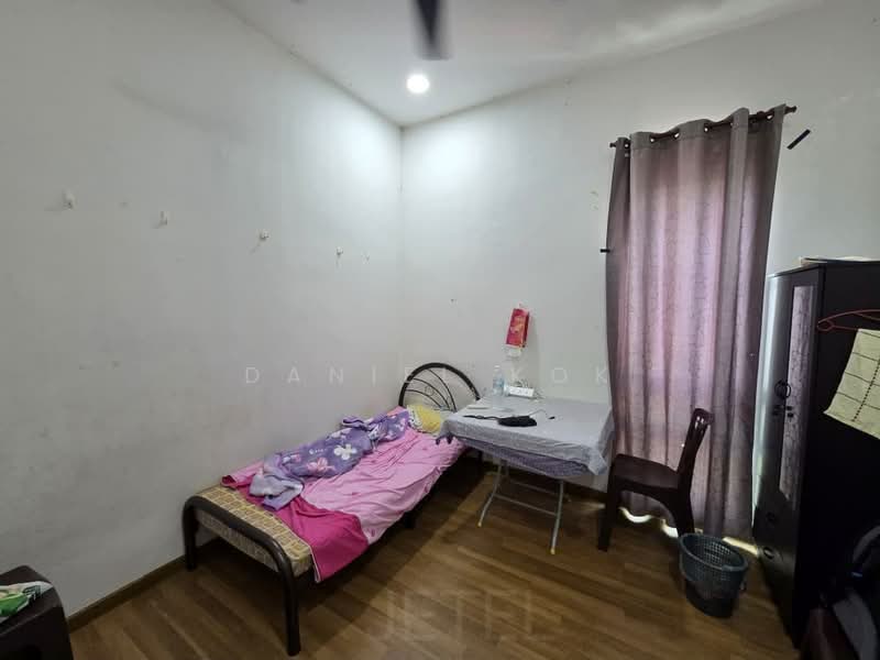 Rumah Berkembar untuk Dijual di Bandar Bestari (Klang) - Daniel Kok - Bedroom - PropertyGuru.com.my