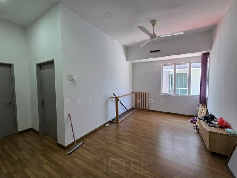 Rumah Berkembar untuk Dijual di Bandar Bestari (Klang) - Daniel Kok - Living Room - PropertyGuru.com.my