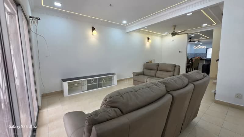 Rumah Teres 2-Tingkat untuk Dijual di Bandar Parklands (Klang) - Prabu B. - Living Room - PropertyGuru.com.my