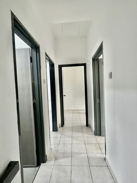 2-storey Terraced House for Sale in Semenyih (Selangor) - Mala Palanisamy - Corridor - PropertyGuru.com.my