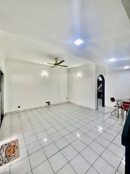 2-storey Terraced House for Sale in Semenyih (Selangor) - Mala Palanisamy - Living Room - PropertyGuru.com.my