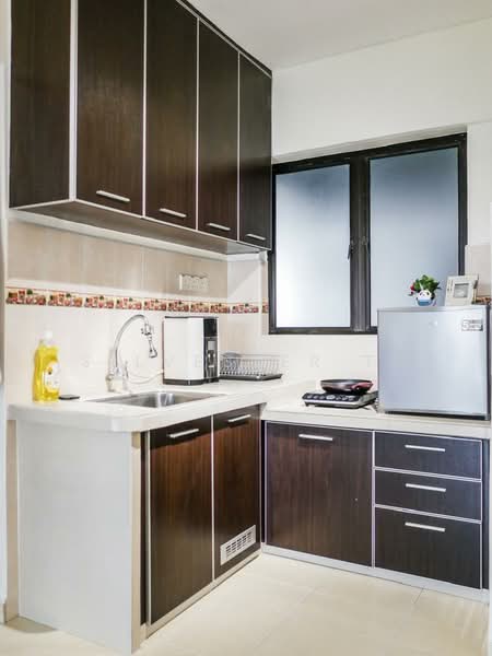 Rumah Flat untuk Disewa di Kompleks Pulau Mutiara - Silvester Ti - Kitchen - PropertyGuru.com.my