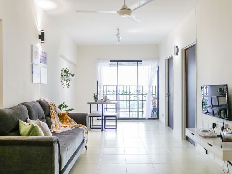 Rumah Flat untuk Disewa di Kompleks Pulau Mutiara - Silvester Ti - Living Room - PropertyGuru.com.my