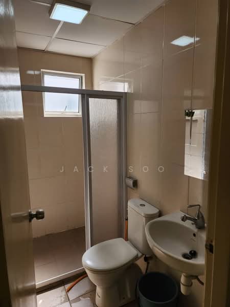 Kediaman Servis untuk Disewa di OUG Parklane - Jack Soo - Bathroom - PropertyGuru.com.my