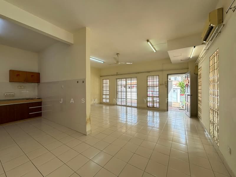 2-storey Terraced House for Sale in Seksyen 4 (Kota Damansara) - Jasmine Yap - Kitchen - PropertyGuru.com.my
