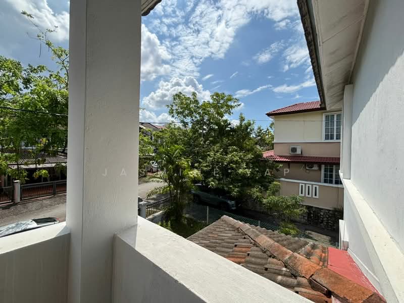 2-storey Terraced House for Sale in Seksyen 4 (Kota Damansara) - Jasmine Yap - Exterior - PropertyGuru.com.my