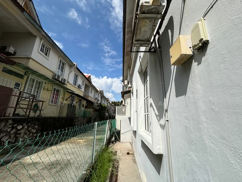 2-storey Terraced House for Sale in Seksyen 4 (Kota Damansara) - Jasmine Yap - Exterior - PropertyGuru.com.my