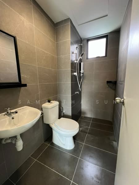 Service Residence for Rent at Majestic Maxim - Samantha Sun - Bathroom - PropertyGuru.com.my