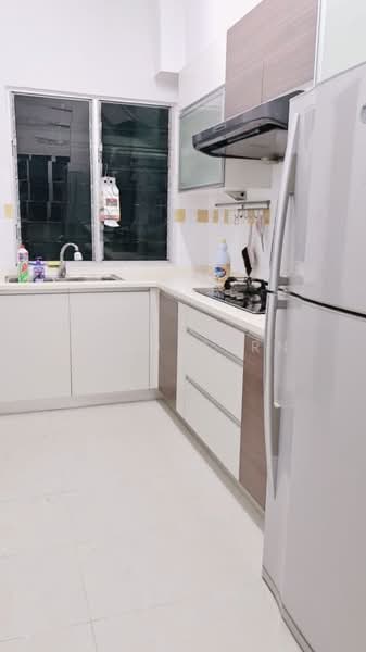 Pangsapuri untuk Disewa di The Ocean View (Bandar Sri Pinang) - Weng Sern - Kitchen - PropertyGuru.com.my