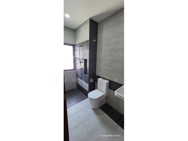 Semi-Detached House for Rent in Bandar Seri Coalfields (Sungai Buloh) - Lucas Loh - Bathroom - PropertyGuru.com.my