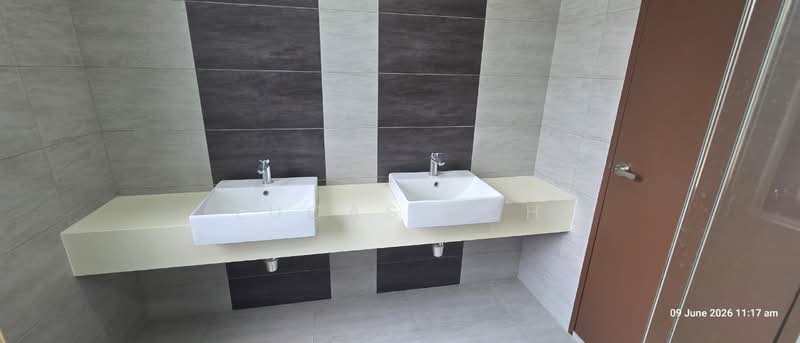 Semi-Detached House for Rent in Bandar Seri Coalfields (Sungai Buloh) - Lucas Loh - Bathroom - PropertyGuru.com.my