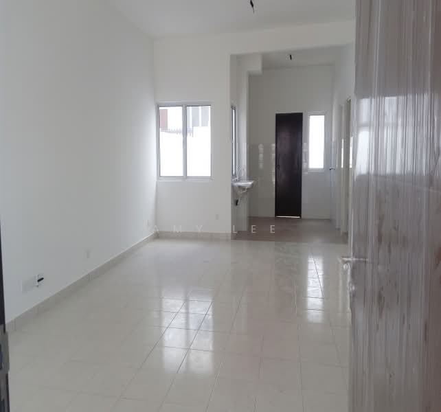 2-storey Terraced House for Sale in Semenyih (Selangor) - Amy Lee - Living Room - PropertyGuru.com.my
