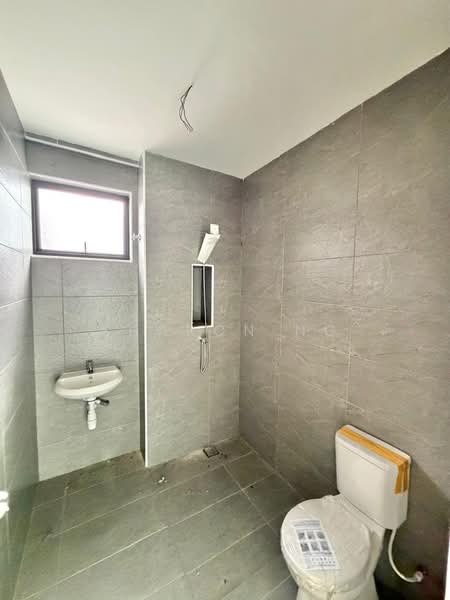 Rumah Teres 2-Tingkat untuk Dijual di Skudai (Johor) - Sharon Ng - Bathroom - PropertyGuru.com.my