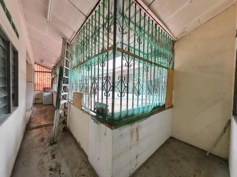 Kedai untuk Dijual di Tampoi (Johor) - Finn Aw - PropertyGuru.com.my