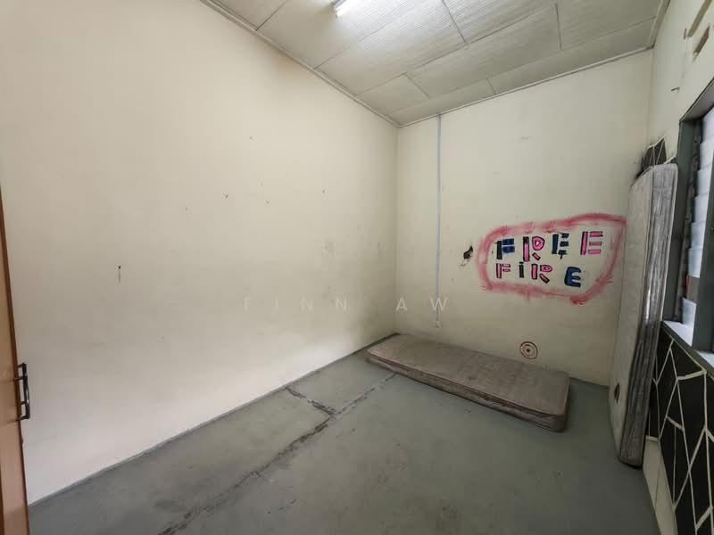 Kedai untuk Dijual di Tampoi (Johor) - Finn Aw - PropertyGuru.com.my