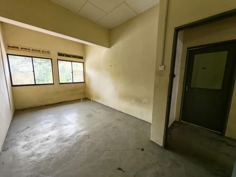 Kedai untuk Dijual di Tampoi (Johor) - Finn Aw - PropertyGuru.com.my