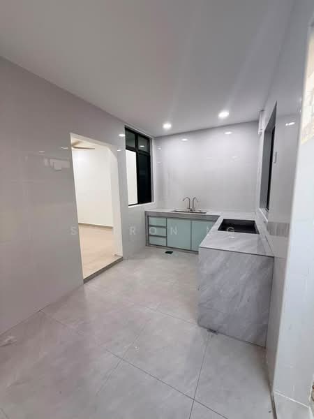 2-storey Terraced House for Sale in Taman Skudai Baru (Skudai) - Sharon Ng - Kitchen - PropertyGuru.com.my