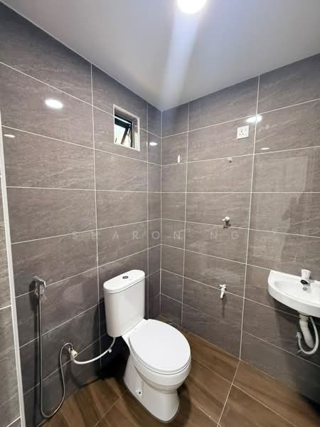 2-storey Terraced House for Sale in Taman Skudai Baru (Skudai) - Sharon Ng - Bathroom - PropertyGuru.com.my