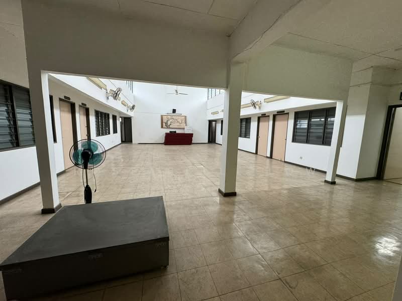 Shop for Rent in Taman Perindustrian Kinrara (Bandar Kinrara) - Roseabelle Low - Interior - PropertyGuru.com.my