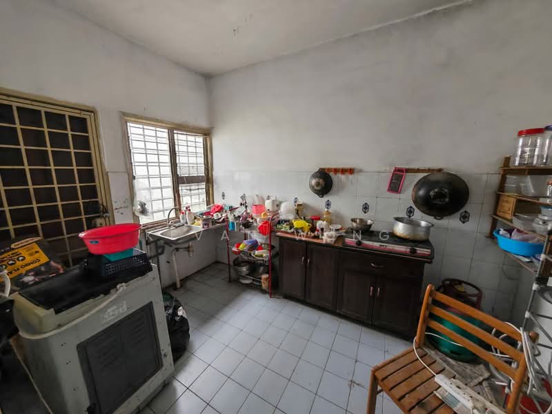 Rumah Teres 2-Tingkat untuk Dijual di Taman Impian Indah (Sungai Buloh) - Kevan Wong - Kitchen - PropertyGuru.com.my
