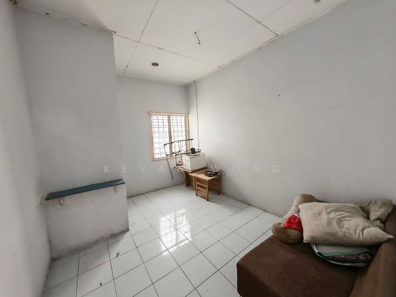 Rumah Teres 2-Tingkat untuk Dijual di Taman Impian Indah (Sungai Buloh) - Kevan Wong - Living Room - PropertyGuru.com.my