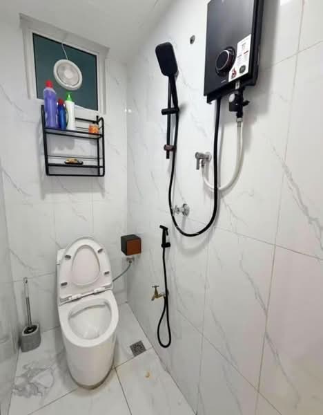 Condominium for Rent at Fairview Residence - Weng Sern - Bathroom - PropertyGuru.com.my