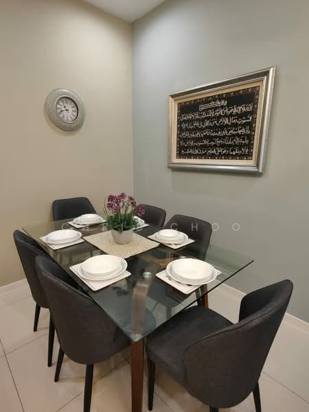 Kediaman Servis untuk Dijual di Serviced Residence @ Fera Residence @ The Quartz WM - Chris Choo - Dining Room - PropertyGuru.com.my