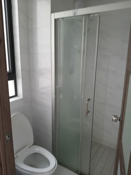 Pangsapuri untuk Disewa di Starview Bay @ Forest City - Xue Li - Bathroom - PropertyGuru.com.my
