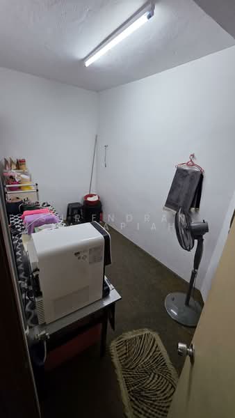 Shop / Office for Sale in Taman Sri Andalas (Klang) - Surendran Karapiah - Interior - PropertyGuru.com.my