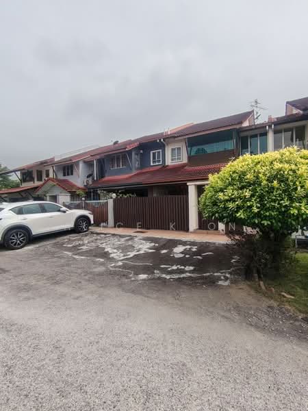 2-storey Terraced House for Sale in Usj 26 (Subang Jaya) - Alice Kuon - Exterior - PropertyGuru.com.my