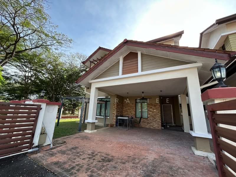 Semi-Detached House for Sale in Puncak Bangi (Bandar Baru Bangi) - Mohd Rafiee - Exterior - PropertyGuru.com.my