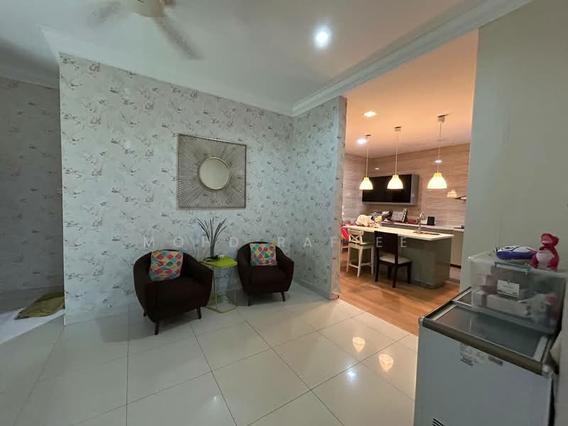 Semi-Detached House for Sale in Puncak Bangi (Bandar Baru Bangi) - Mohd Rafiee - Living Room - PropertyGuru.com.my