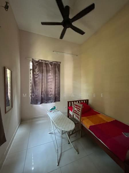 Semi-Detached House for Sale in Puncak Bangi (Bandar Baru Bangi) - Mohd Rafiee - Bedroom - PropertyGuru.com.my