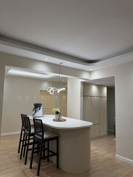 Condominium for Sale at Cyber Heights Villa - Azizirrahim . - Kitchen - PropertyGuru.com.my