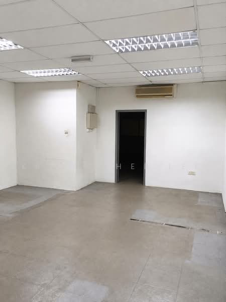 Kilang Berkembar untuk Disewa di Taman Desa Cemerlang (Ulu Tiram) - Kristopher Lee - PropertyGuru.com.my