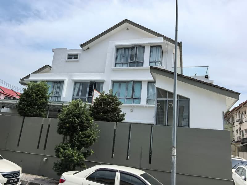2.5-storey Terraced House for Sale in Taman Megah (Cheras) - Chris Choo - Exterior - PropertyGuru.com.my