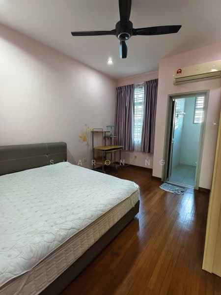 Rumah Teres 2-Tingkat untuk Dijual di Taman Impian Emas (Skudai) - Sharon Ng - Bedroom - PropertyGuru.com.my