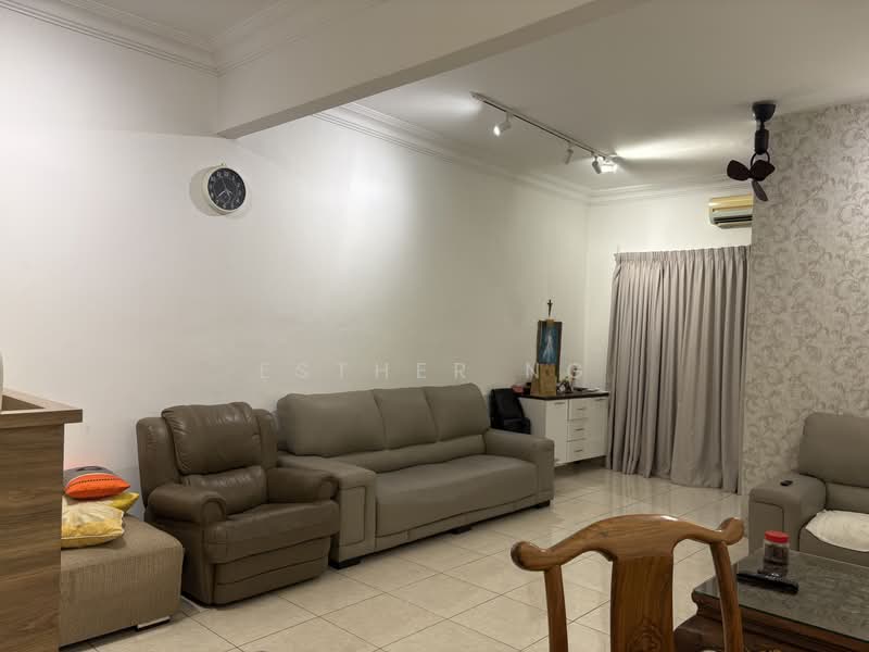Rumah Teres 2-Tingkat untuk Disewa di Kelana Jaya (Petaling Jaya) - Esther Ng - Living Room - PropertyGuru.com.my
