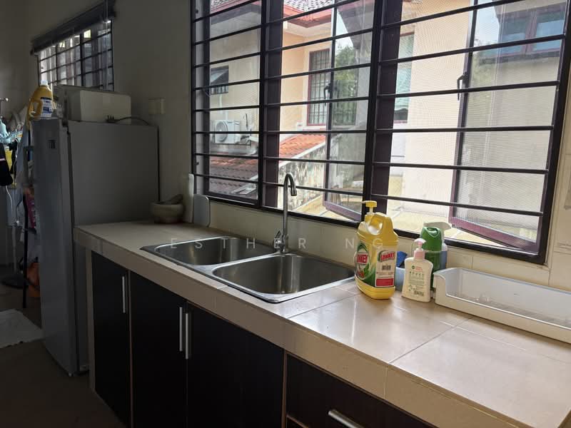 Rumah Teres 2-Tingkat untuk Disewa di Kelana Jaya (Petaling Jaya) - Esther Ng - Kitchen - PropertyGuru.com.my