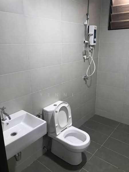 Kondominium untuk Disewa di Ken Rimba Condominium 1 - Yenni . - Bathroom - PropertyGuru.com.my