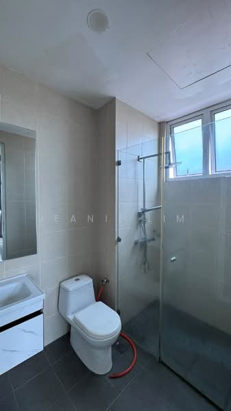 Kondominium untuk Disewa di Southbay Plaza - Jeanie Lim - Bathroom - PropertyGuru.com.my