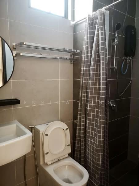 Service Residence for Rent at Twin Tower Residence - Enrica Long - Bathroom - PropertyGuru.com.my