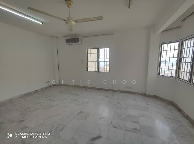 Apartment for Sale at Perdana Puri - Chris Choo - Living Room - PropertyGuru.com.my