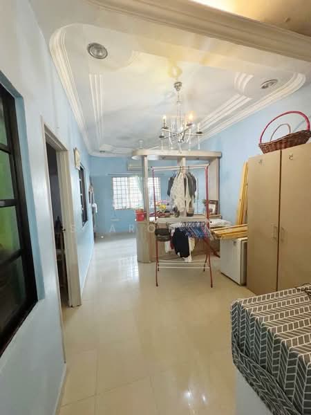 Rumah Teres 1-Tingkat untuk Dijual di Taman Universiti (Skudai) - Sharon Ng - Living Room - PropertyGuru.com.my