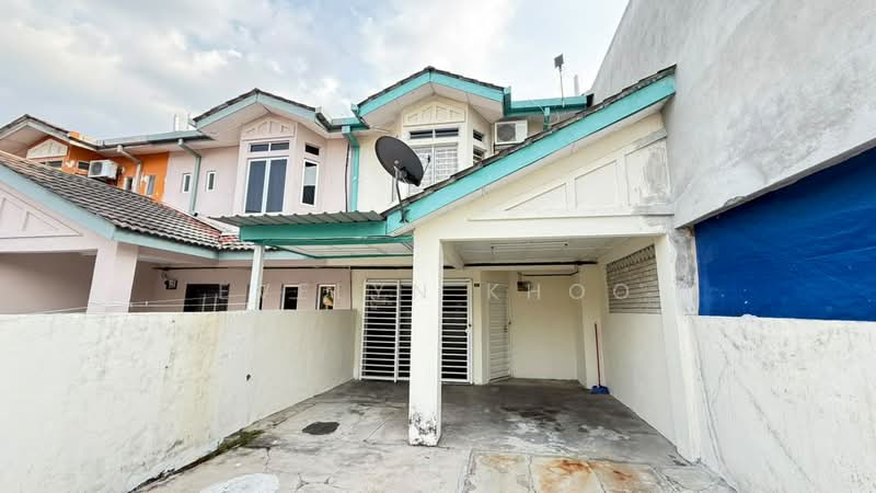 Rumah Teres 2-Tingkat untuk Dijual di Bukit Sentosa (Rawang) - Evelyn Khoo - Car Porch - PropertyGuru.com.my