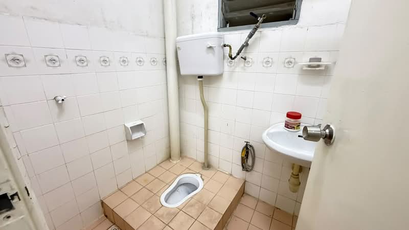 Rumah Teres 2-Tingkat untuk Dijual di Bukit Sentosa (Rawang) - Evelyn Khoo - Bathroom - PropertyGuru.com.my