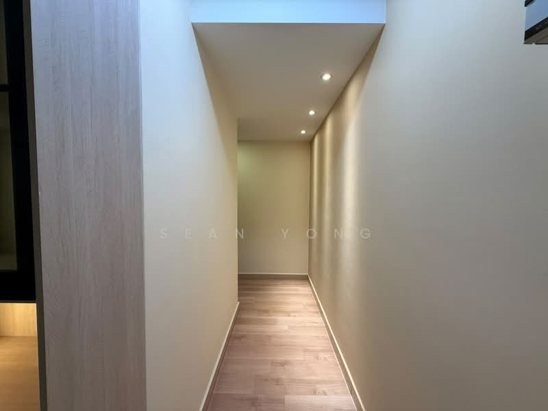 Kediaman Servis untuk Dijual di Fortune Centra - Sean Yong - Corridor - PropertyGuru.com.my