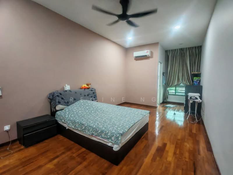 Semi-Detached House for Sale in Taman Sutera (Johor Bahru) - Regine Ng - Bedroom - PropertyGuru.com.my