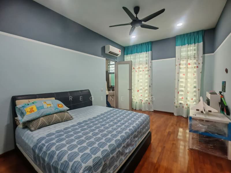 Semi-Detached House for Sale in Taman Sutera (Johor Bahru) - Regine Ng - Bedroom - PropertyGuru.com.my